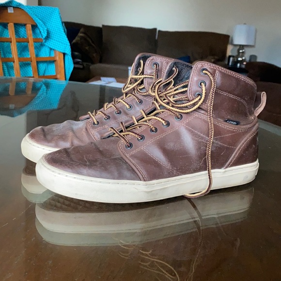 Vans Leather Chukka size 10